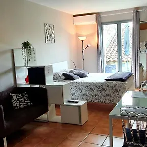 studios-du-rempart.fr-provencehotel.com/